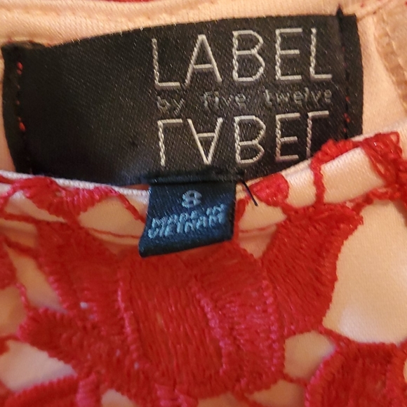 EASTER😇 Sheath Lace Red Dress w/Tan Lining - Picture 6 of 12